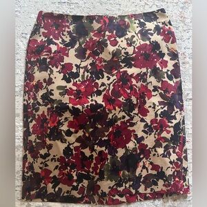 Talbots Petite Pencil Skirt, Khaki Tan, Red & Purple Floral Print, size 6P